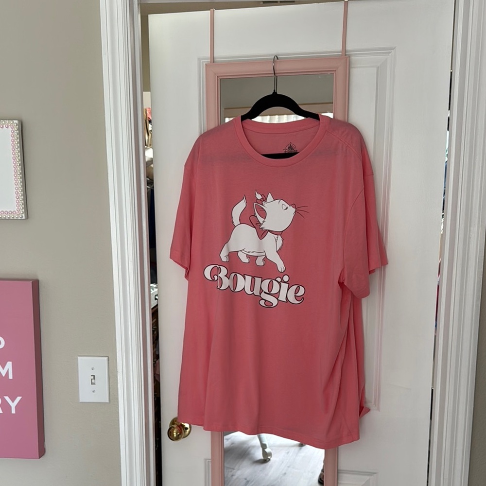 Adult Pink Cat Graphic T-Shirt